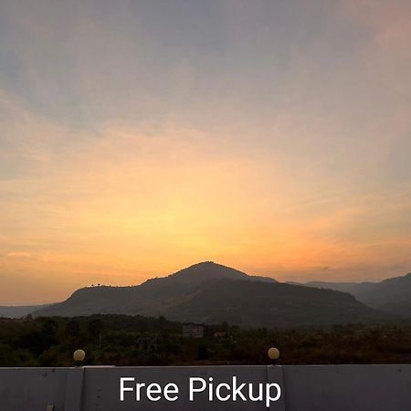 The Vibe Guesthouse Kampot Exterior foto